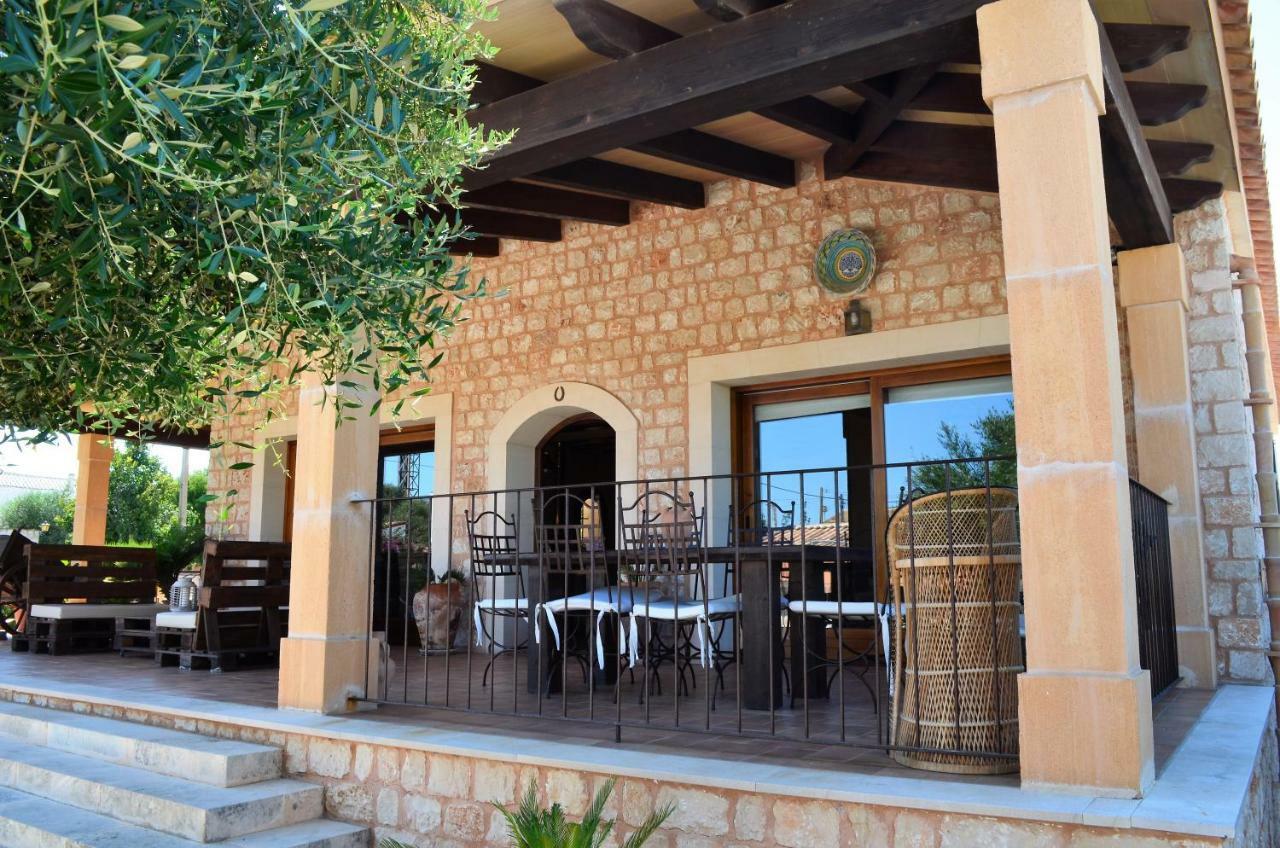 Вилла Ca Na Marina Cala Llombards Экстерьер фото